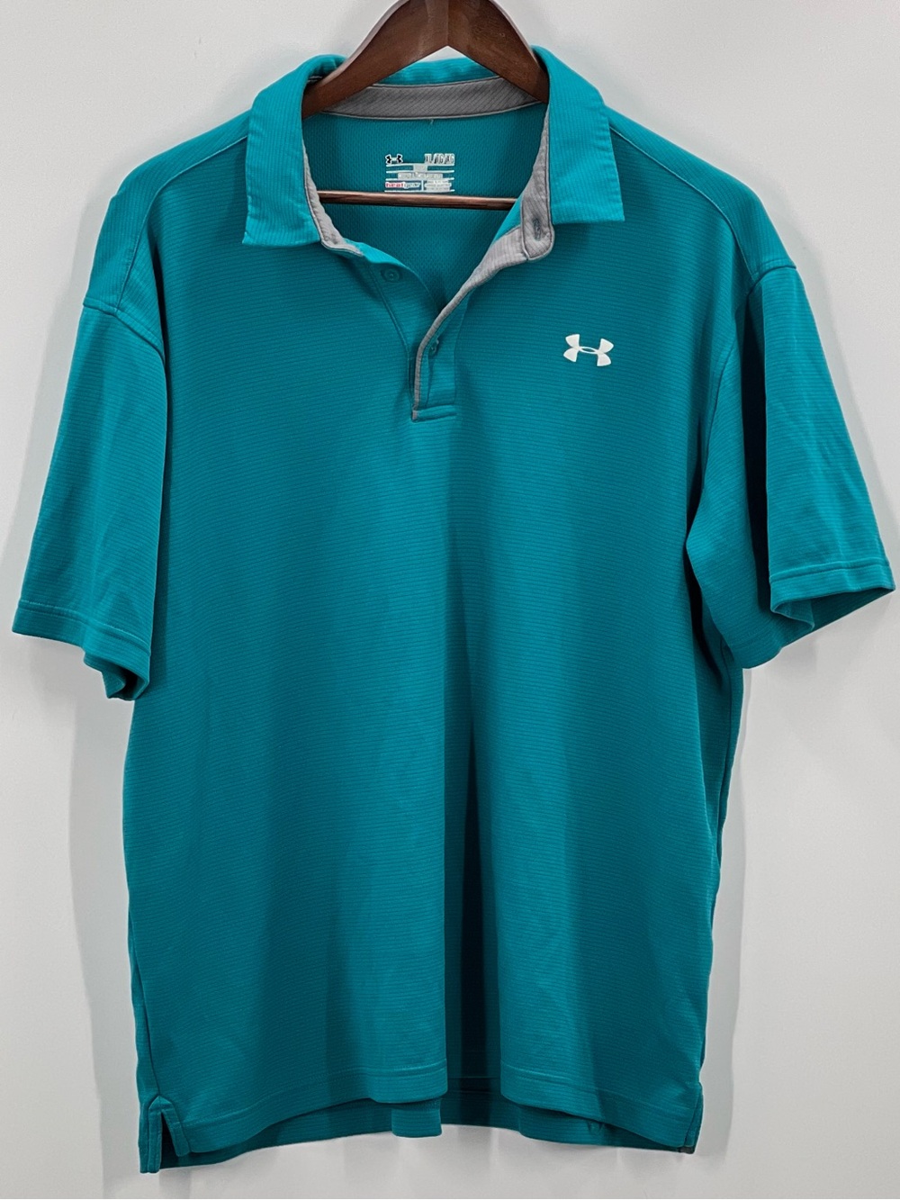 199 Under Armour Men’s Teal Polo Shirt